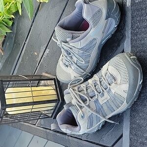 Merrell Womens Moab 2 Hiking Shoe Gray Size 10 Outdoor, Gorpcore Waterproof